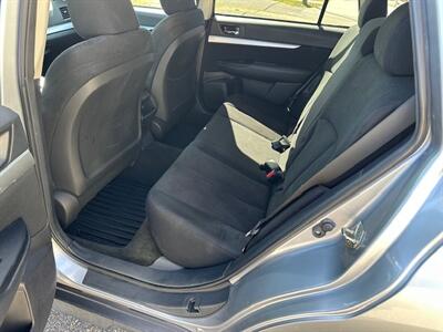 2013 Subaru Outback 2.5i Premium   - Photo 15 - Jacksonville, FL 32211
