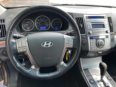 2011 Hyundai Veracruz Limited   - Photo 10 - Jacksonville, FL 32208