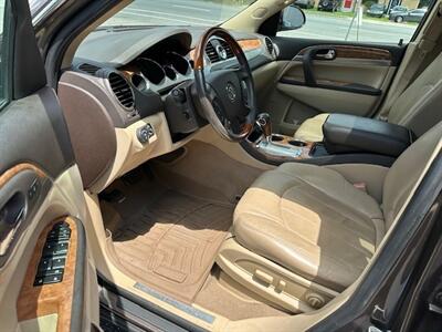 2012 Buick Enclave Premium   - Photo 11 - Jacksonville, FL 32208