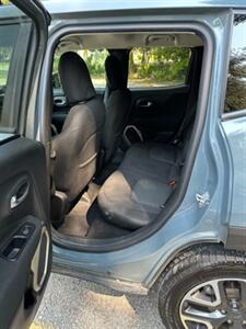 2017 Jeep Renegade Latitude   - Photo 16 - Jacksonville, FL 32208