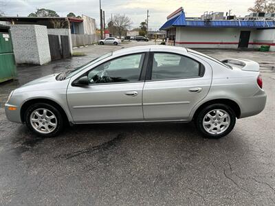 2005 Dodge Neon SXT   - Photo 3 - Jacksonville, FL 32208