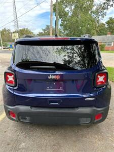 2019 Jeep Renegade Latitude   - Photo 8 - Jacksonville, FL 32208