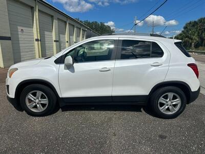 2015 Chevrolet Trax LT - Photo 2 - Jacksonville, FL 32211