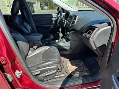 2019 Jeep Cherokee Latitude Plus   - Photo 14 - Jacksonville, FL 32211