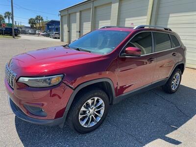 2019 Jeep Cherokee Latitude Plus   - Photo 2 - Jacksonville, FL 32211