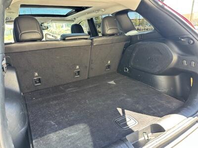 2019 Jeep Cherokee Latitude Plus   - Photo 17 - Jacksonville, FL 32211