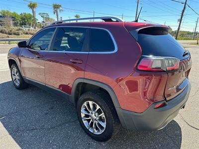 2019 Jeep Cherokee Latitude Plus   - Photo 6 - Jacksonville, FL 32211