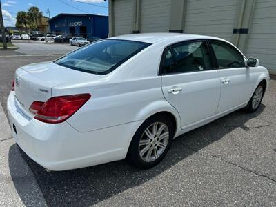 2006 Toyota Avalon Limited - Photo 6 - Jacksonville, FL 32211