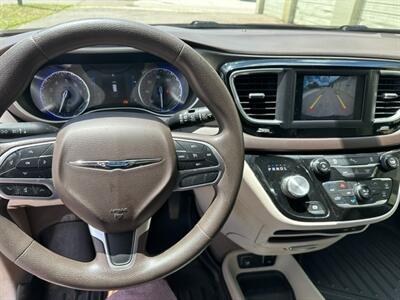 2018 Chrysler Pacifica Touring Plus - Photo 10 - Jacksonville, FL 32211