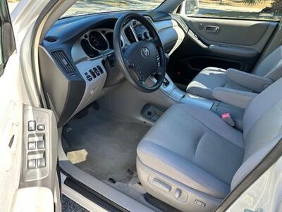 2005 Toyota Highlander   - Photo 11 - Jacksonville, FL 32208