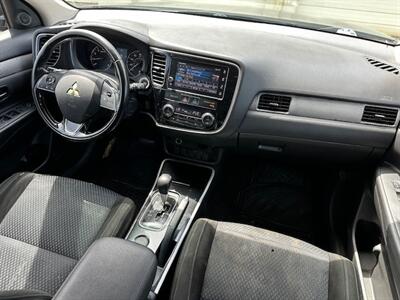 2017 Mitsubishi Outlander SE   - Photo 14 - Jacksonville, FL 32211