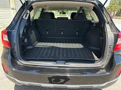 2017 Subaru Outback 2.5i Premium   - Photo 18 - Jacksonville, FL 32211