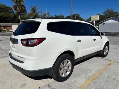 2014 Chevrolet Traverse LT   - Photo 5 - Jacksonville, FL 32208