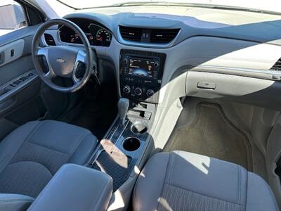 2014 Chevrolet Traverse LT   - Photo 14 - Jacksonville, FL 32208