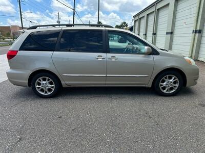 2004 Toyota Sienna XLE 7 Passenger - Photo 4 - Jacksonville, FL 32211