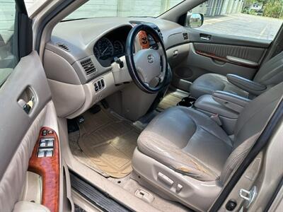 2004 Toyota Sienna XLE 7 Passenger - Photo 13 - Jacksonville, FL 32211