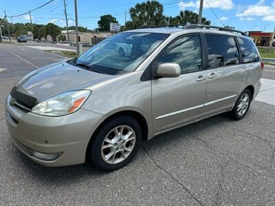 2004 Toyota Sienna XLE 7 Passenger - Photo 1 - Jacksonville, FL 32211