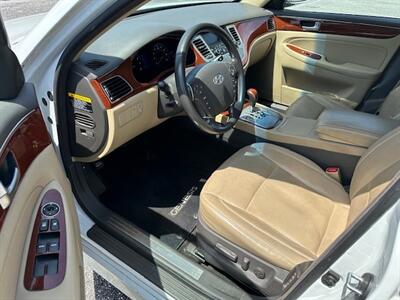 2012 Hyundai Genesis 3.8L V6   - Photo 11 - Jacksonville, FL 32208