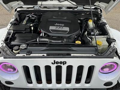 2012 Jeep Wrangler Unlimited Sahara   - Photo 9 - Jacksonville, FL 32211