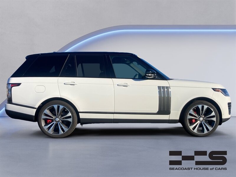 2022 Land Rover Range Rover SV Autobiography Dynamic photo 4