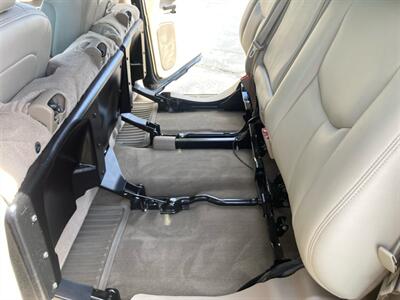 2005 Chevrolet Avalanche 2500 LT   - Photo 17 - Stratham, NH 03885