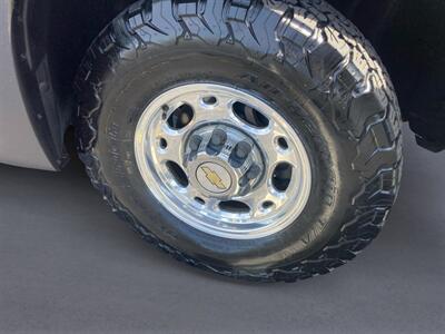 2005 Chevrolet Avalanche 2500 LT   - Photo 14 - Stratham, NH 03885