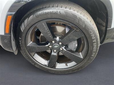 2024 Land Rover Defender 90 P400 X-Dynamic SE   - Photo 14 - Stratham, NH 03885