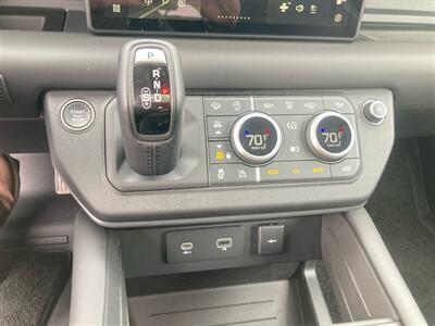 2024 Land Rover Defender 90 P400 X-Dynamic SE   - Photo 11 - Stratham, NH 03885