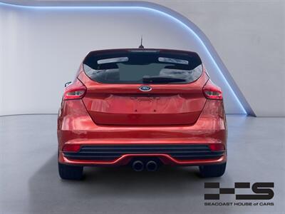 2018 Ford Focus ST   - Photo 4 - Stratham, NH 03885