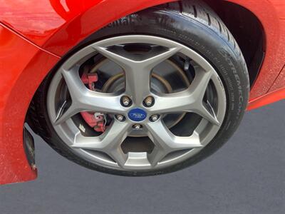 2018 Ford Focus ST   - Photo 14 - Stratham, NH 03885