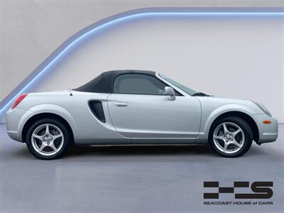 2001 Toyota MR2 Spyder   - Photo 6 - Stratham, NH 03885