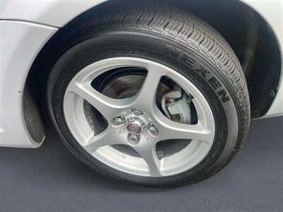 2001 Toyota MR2 Spyder   - Photo 14 - Stratham, NH 03885