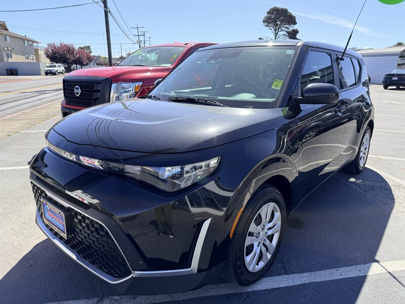 2025 Kia Soul 2.0L LX IVT's photo
