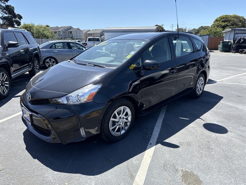 2017 Toyota Prius v Three  