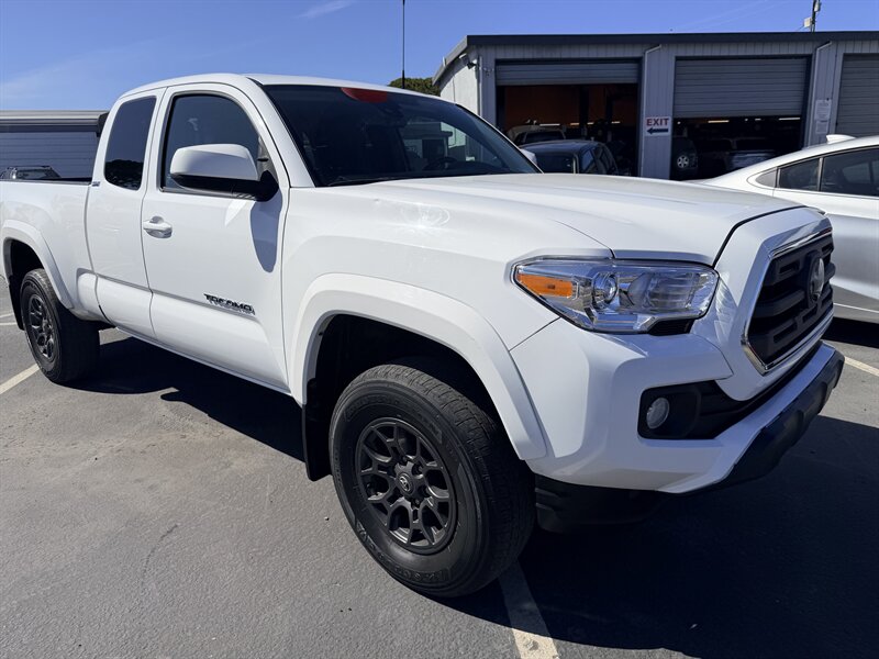 2018 Toyota Tacoma SR5 V6  