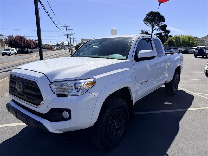 2018 Toyota Tacoma SR5 V6  