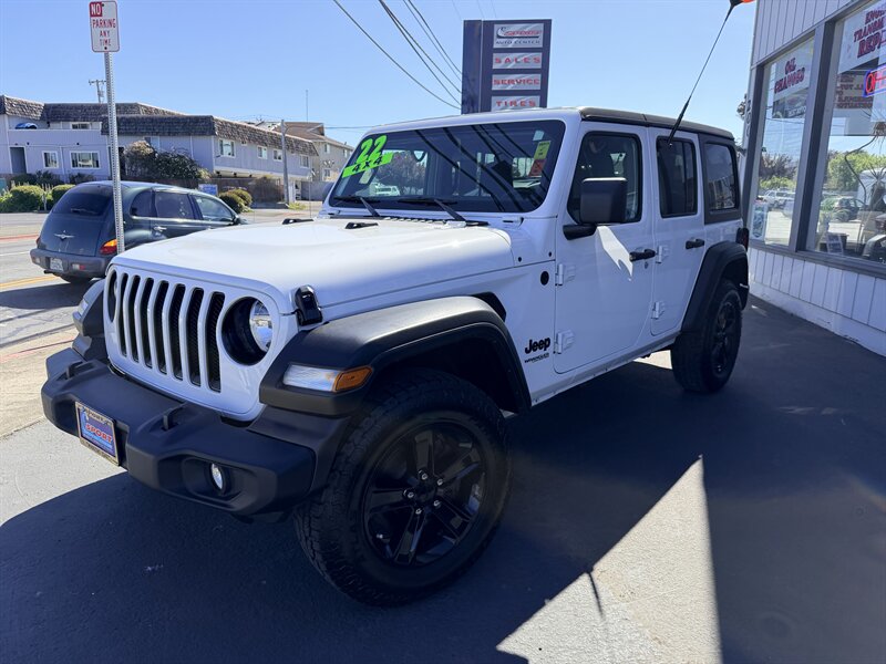 2022 Jeep Wrangler Altitude's photo