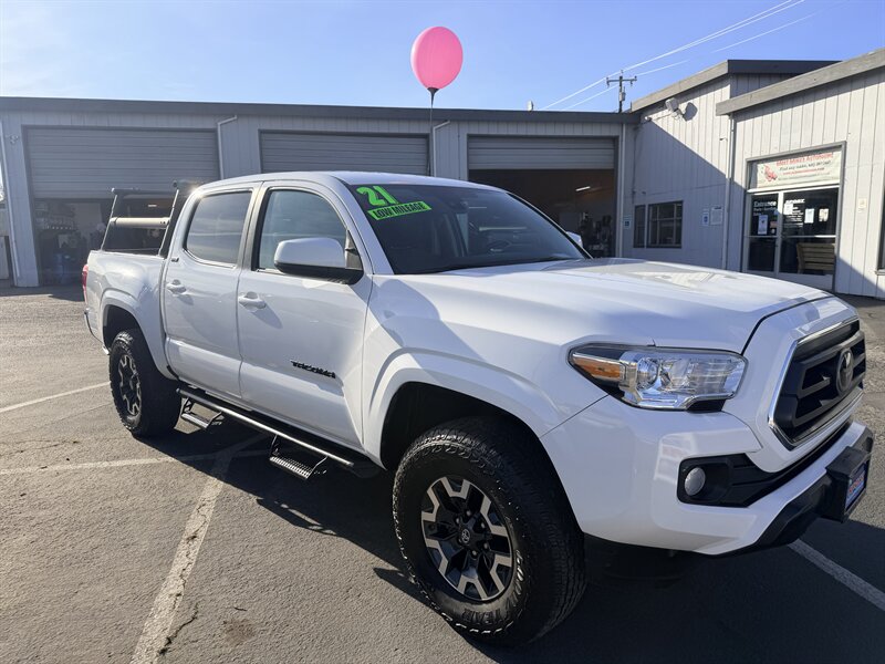 2021 Toyota Tacoma SR5  