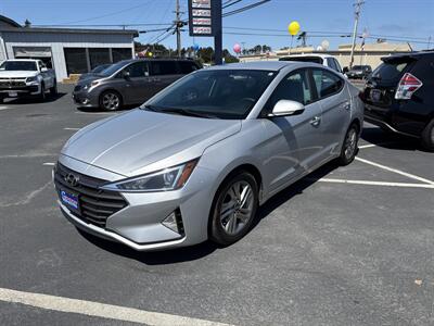 2019 Hyundai ELANTRA SEL Sedan