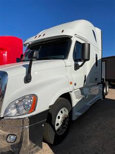 2019 Freightliner Cascadia 1   - Photo 2 - Nogales, AZ 85621