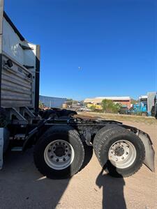 2019 Freightliner Cascadia 1   - Photo 4 - Nogales, AZ 85621