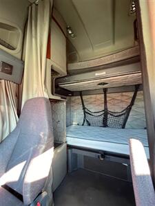 2019 Freightliner Cascadia 1   - Photo 14 - Nogales, AZ 85621