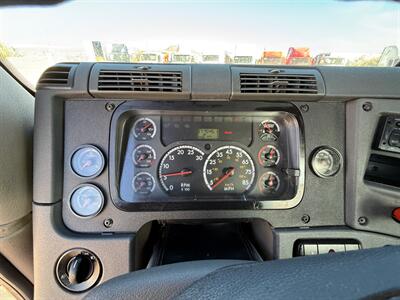 2013 Freightliner Cascadia   - Photo 11 - Nogales, AZ 85621