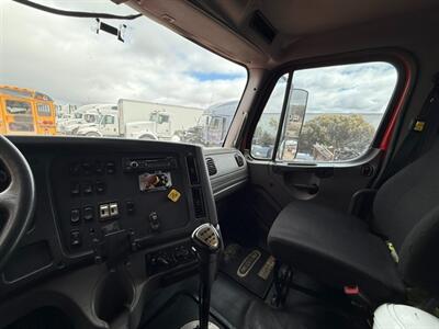 2015 Freightliner M2 112   - Photo 11 - Nogales, AZ 85621