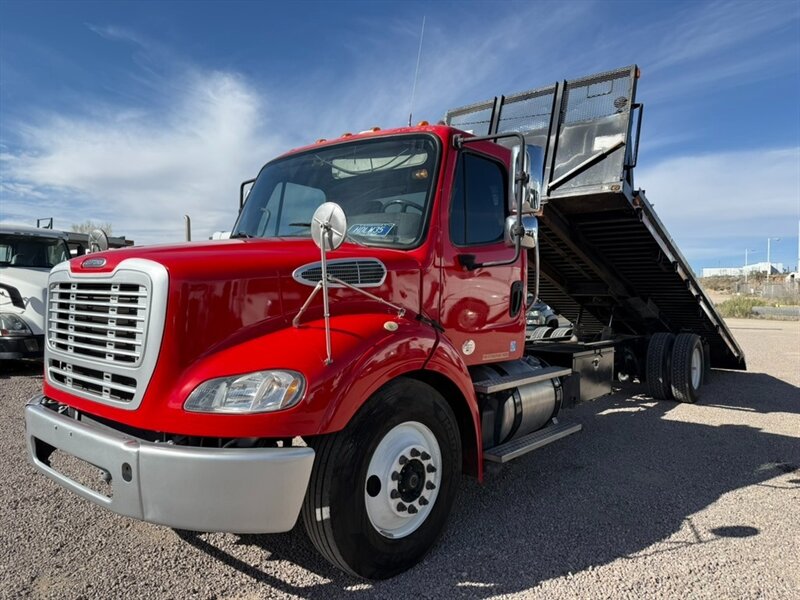 2015 Freightliner M2 112  
