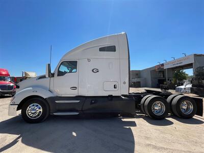 2018 Kenworth T680   - Photo 3 - Nogales, AZ 85621