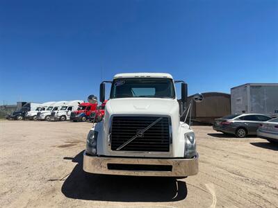 2011 Volvo VNL  