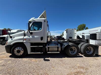 2018 Freightliner Cascadia - Photo 4 - Nogales, AZ 85621