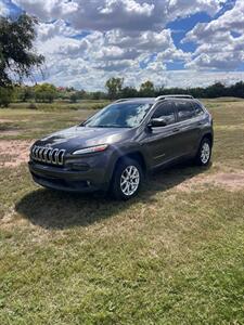 2018 Jeep Cherokee Latitude Plus - Photo 2 - Nogales, AZ 85621