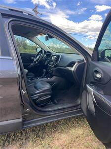2018 Jeep Cherokee Latitude Plus - Photo 7 - Nogales, AZ 85621